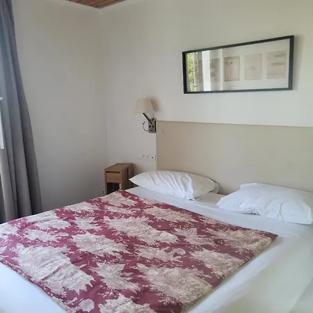 Bomotel Hotell